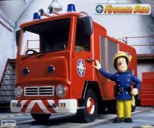Puzzle Sam δίπλα στο Δία το πυροσβεστικό όχημα